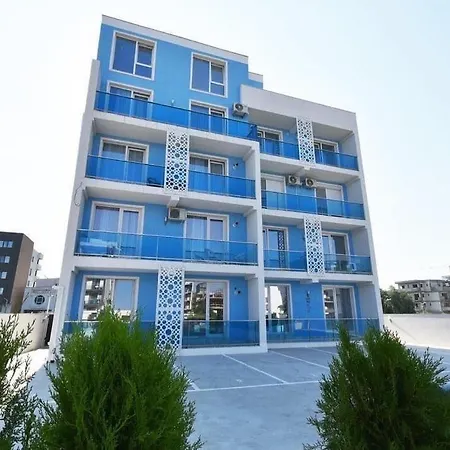 Cozy Mamaia Nord Apartament *